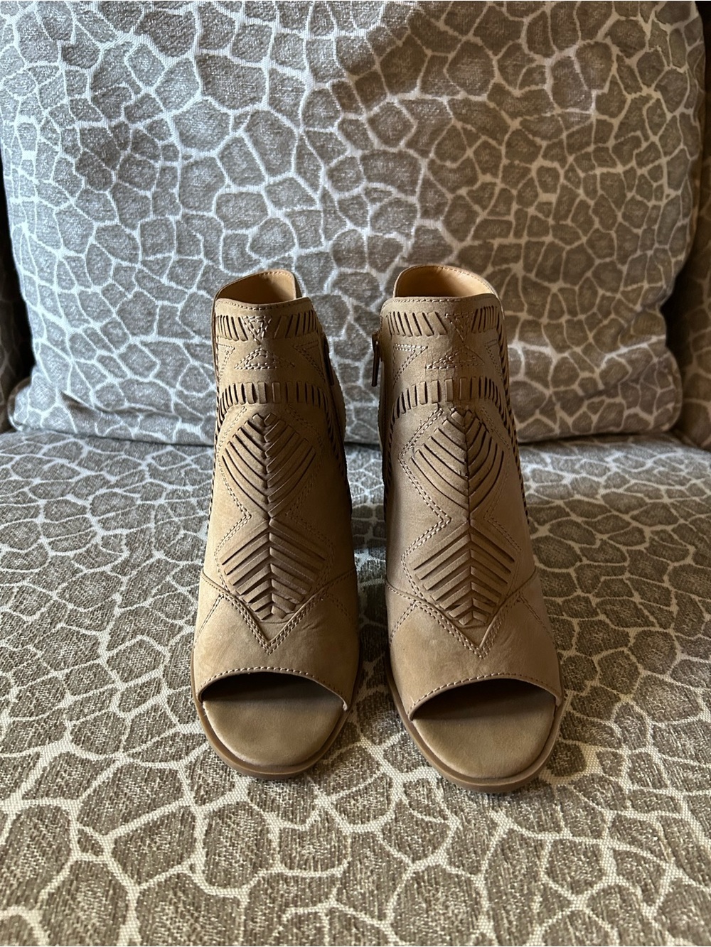 Universal Thread Tan Peep-Toe Cutout Ankle Booties